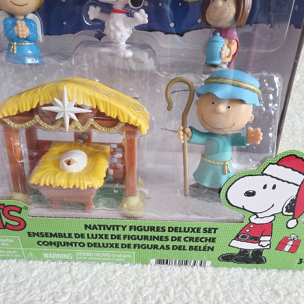 New Peanuts Christmas Nativity scene Figure Set Decorations & kid's Toys set - Picture 2 of 6